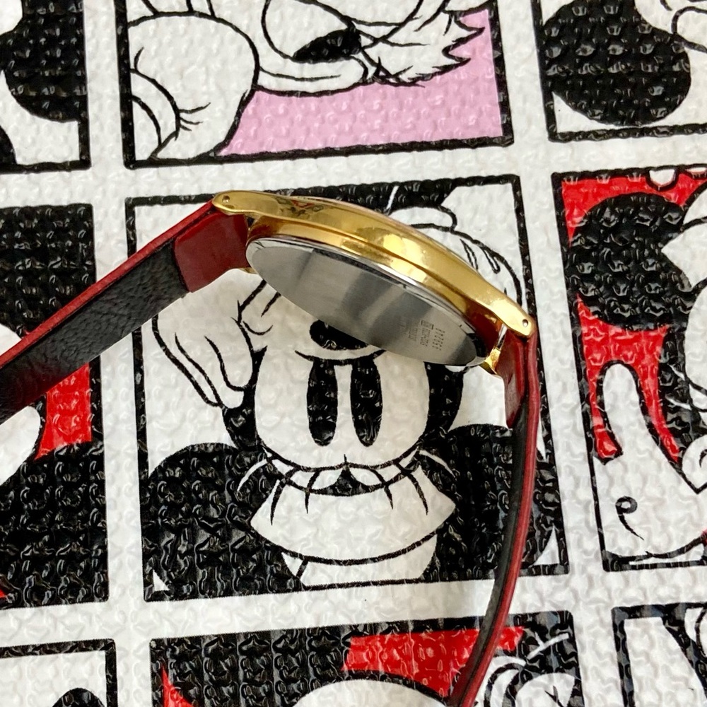 Vintage Disney X Seiko Mickey Mouse Men’s Unisex Dress Watch with Moving Arms - Picture 16 of 16